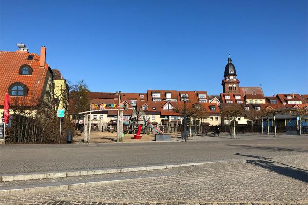 Spielplatz am Hafen von Waren